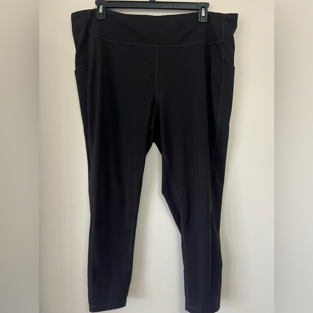 Tek Gear Workout Gear Leggings Women’s Size 3X Black Cropped Side Pockets Active